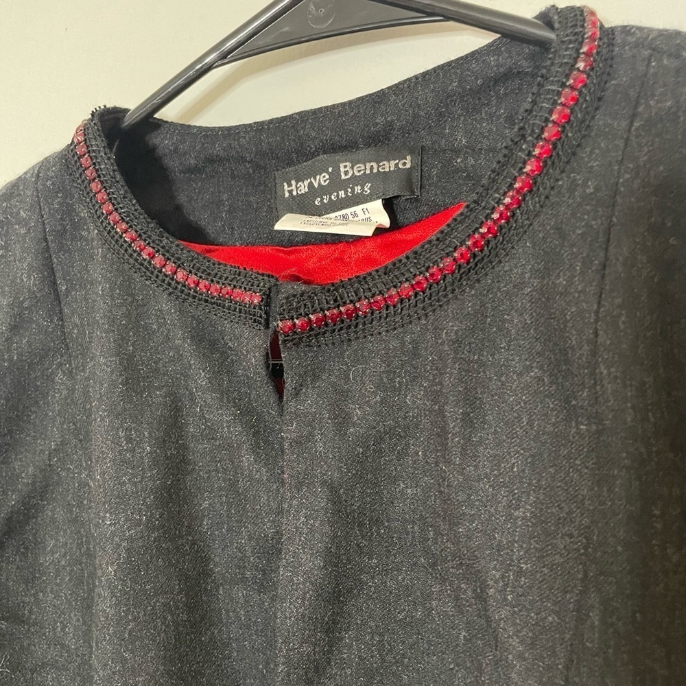 NWT!! Harve’ Benard Evening Black Blazer with Red Accents Size 6 - Picture 4 of 9